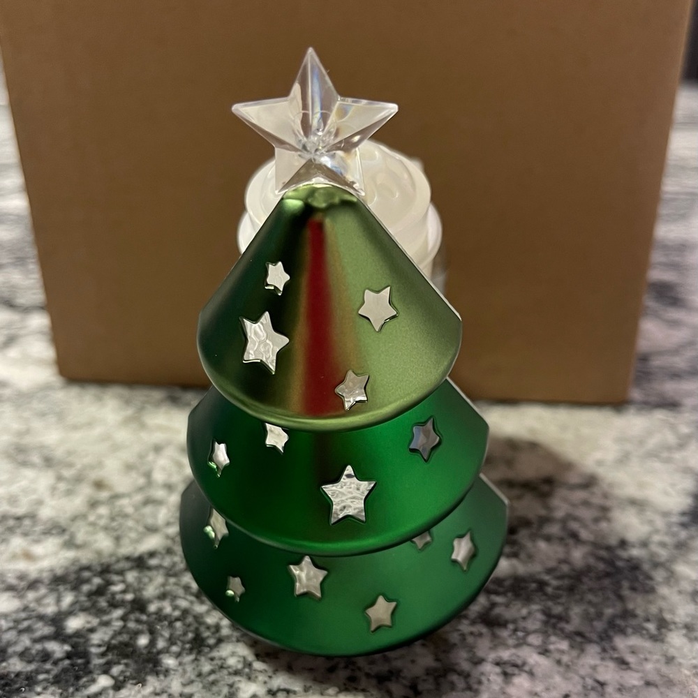 Bath and Body Works Christmas Tree Nightlight Fragance Plug